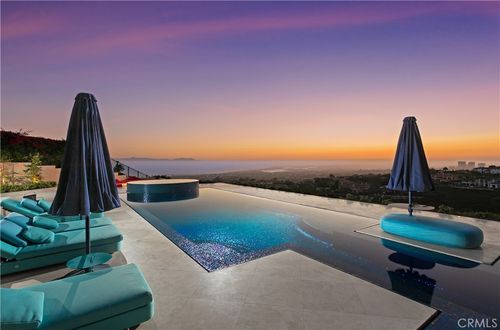 9 Pelican Crest Dr, Newport Coast, CA, 92657-1804 | Card Image