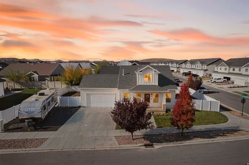 961 N 120 E, Santaquin, UT, 84655-5690 | Card Image