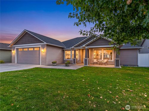 1719 Brambling Brae Ln, Wenatchee, WA, 98801-4508 | Card Image