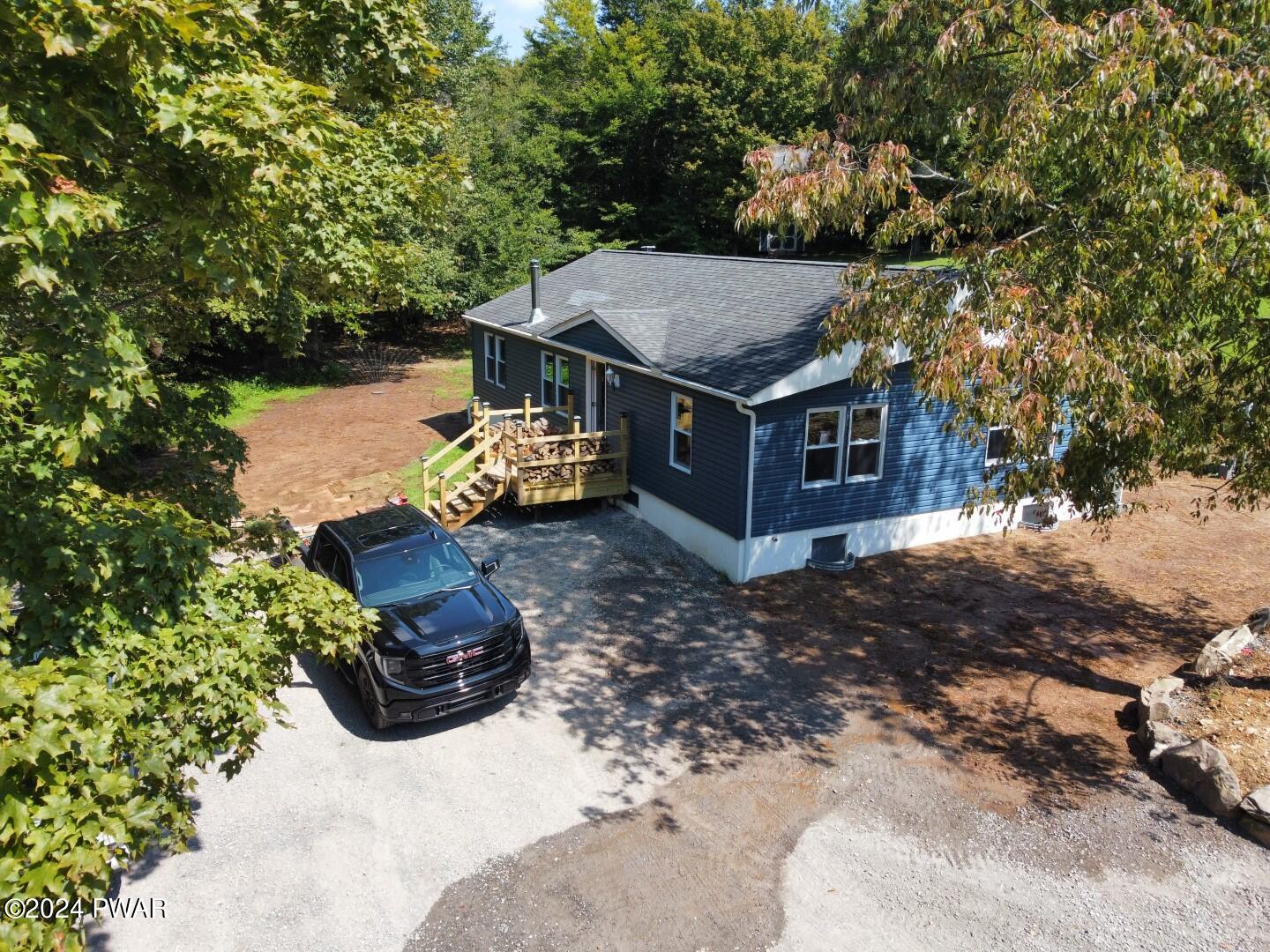 Double D Dr, Equinunk, PA 18417
