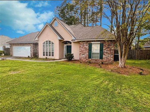 215 Bamboo Dr, Covington, LA, 70433-5822 | Card Image