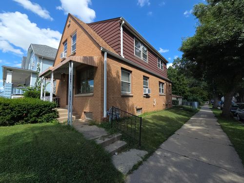 2978 S 9th Pl, Milwaukee, WI, 53215-3948 | Card Image