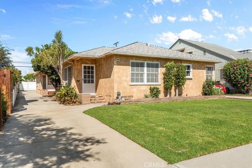 3633 Lime Ave, Long Beach, CA, 90807-4143 | Card Image