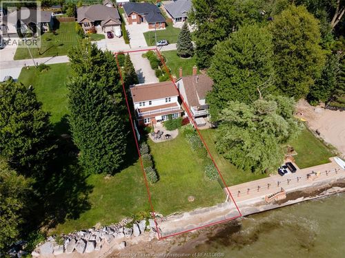 {{alt}} | Card Image