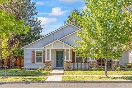 20657 Couples Ln, Bend, OR, 97702-2983 | Card Image