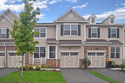 9 Cortland Pl, SKILLMAN, NJ, 08558-2667 | Card Image