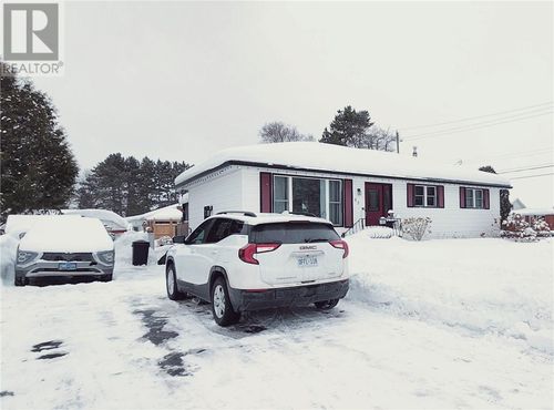 185 Eva St, Hanmer, ON, P3P1M4 | Card Image