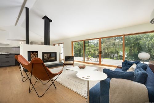 37 Canterbury Ln, Lakeville, CT, 06039-2012 | Card Image