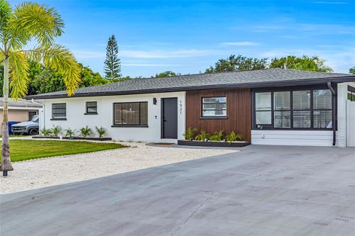 1921 Fern Ave, Sarasota, FL, 34235-8950 | Card Image