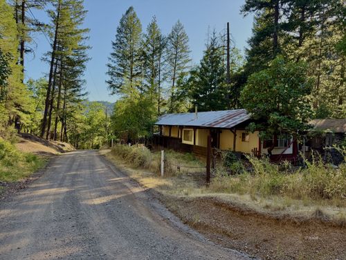 481 Lorenz Ranch Rd, Douglas City, CA, 96024 | Card Image