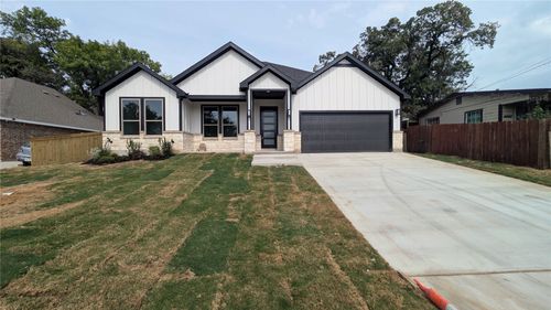 3105 Finley St, Fort Worth, TX, 76111-3723 | Card Image