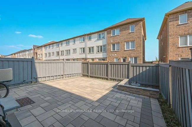 43 Ariel Rd, House attached with 4 bedrooms, 4 bathrooms and 1 parking in Brampton ON | Image 47