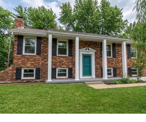 6704 E 129th St, Grandview, MO, 64030-2612 | Card Image