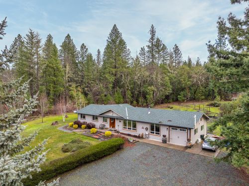 9728 Lower River Rd, Grants Pass, OR, 97526-9642 | Card Image