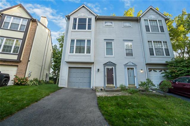 Falcon Dr, Bethlehem, PA 18017
