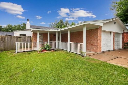 1809 Flamingo Dr, League City, TX, 77573-5113 | Card Image