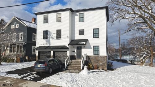 7 Maple St, Bloomfield, NJ, 07003-3601 | Card Image