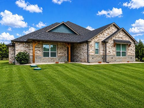 4905 Frio Dr, Granbury, TX, 76048-6416 | Card Image