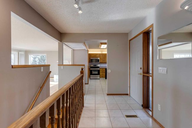 38 - 118 Strathcona Road Sw, Townhouse with 2 bedrooms, 2 bathrooms and 4 parking in Calgary AB | Image 13