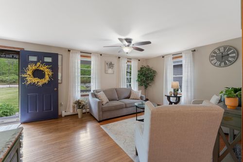 8 Locke Hill Ln, Barrington, NH, 03825-3430 | Card Image