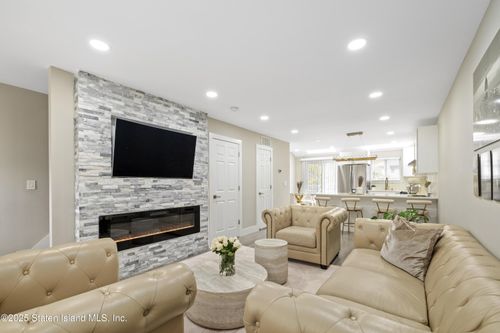 38 Deborah Loop, Staten Island, NY, 10312 | Card Image