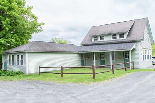 5863 Vt Route 14, South Royalton, VT, 05068-5362 | Card Image