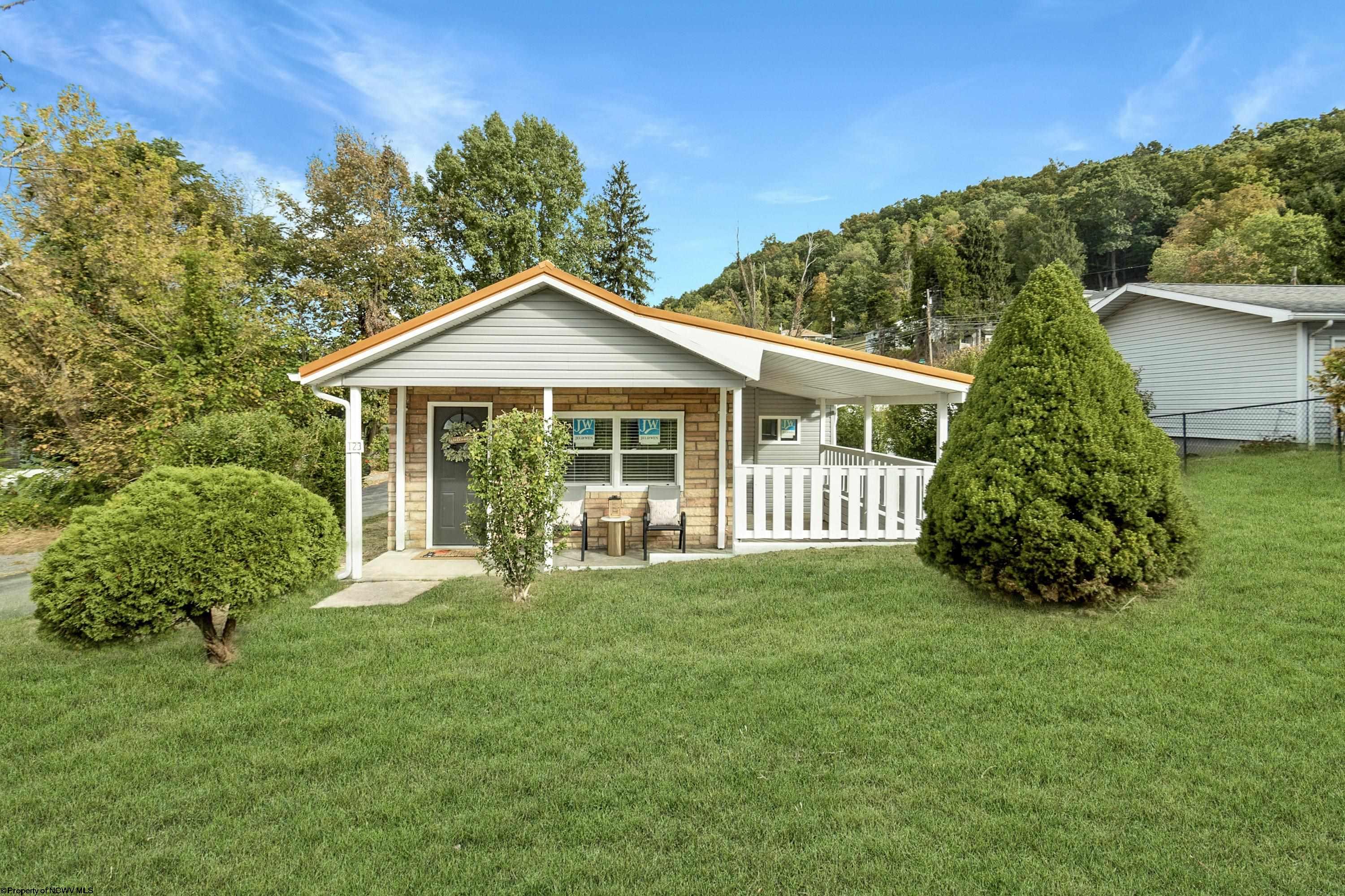 Linnehurst St, Morgantown, WV 26505