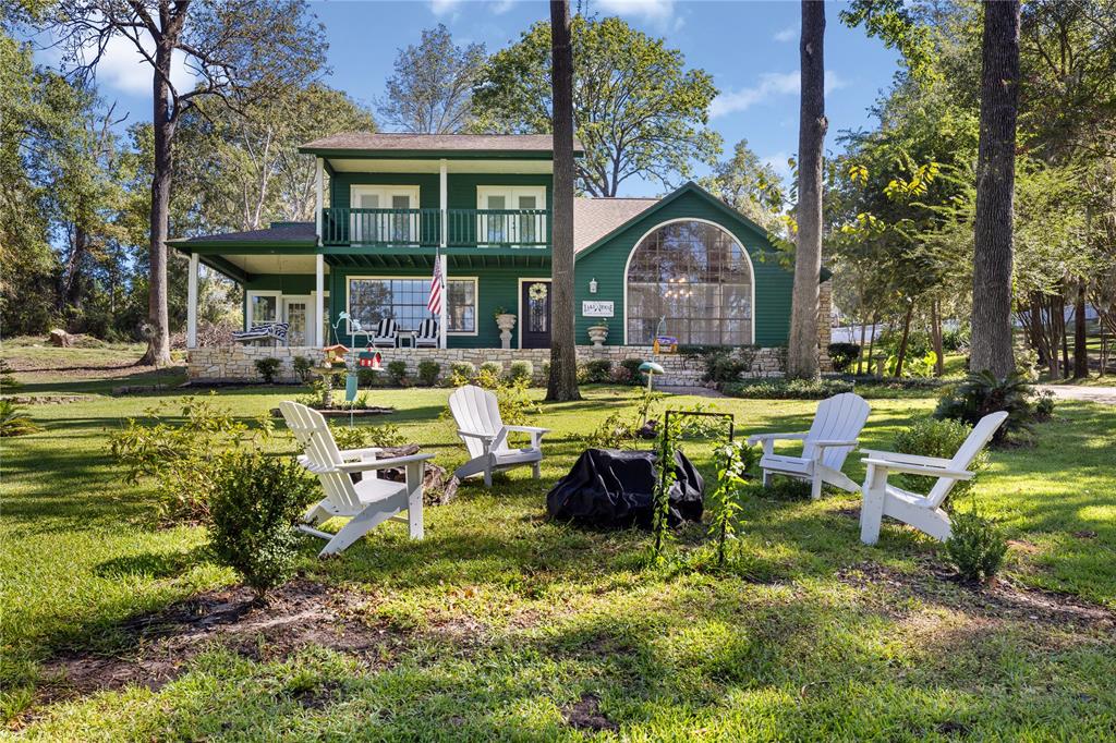 Lake Oaks Blvd, Coldspring, TX 77331