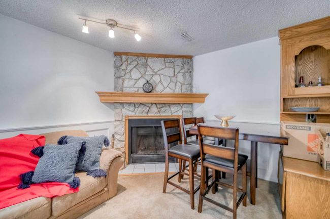 12 Shawmeadows Close Sw, Home with 4 bedrooms, 2 bathrooms and 2 parking in Calgary AB | Image 11