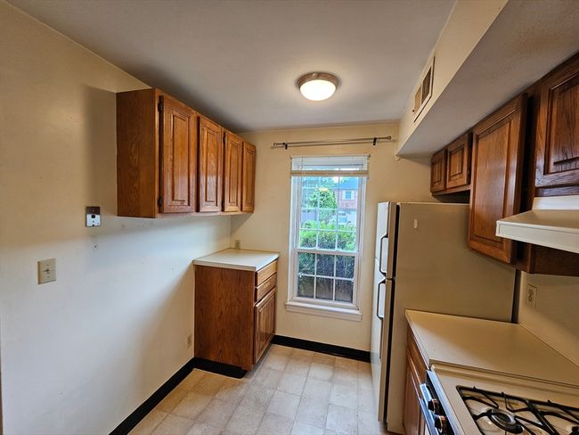 0 - 403 Windsor Dr, Condo with 2 bedrooms, 2 bathrooms and 1 parking in Framingham MA | Image 9