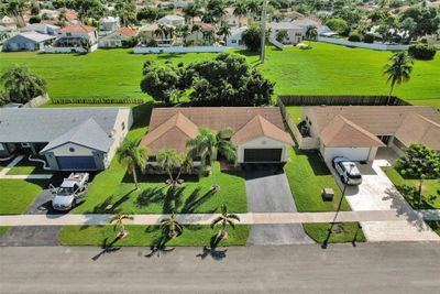 600 Fairfax Ave, House other with 4 bedrooms, 2 bathrooms and null parking in Davie FL | Image 1