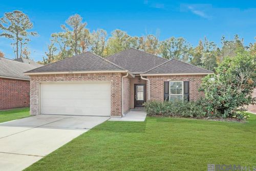 14200 Stones Throw Ct, Denham Springs, LA, 70726-8833 | Card Image