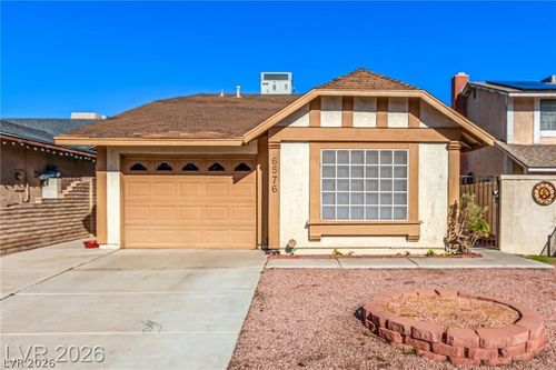 6576 Gazelle Dr, Las Vegas, NV, 89108-2753 | Card Image