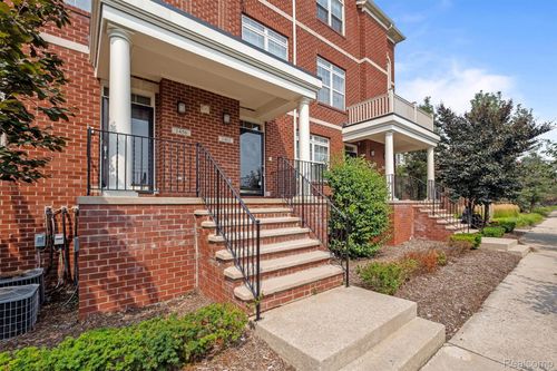 1456 Devon Ln, Troy, MI, 48084-7046 | Card Image