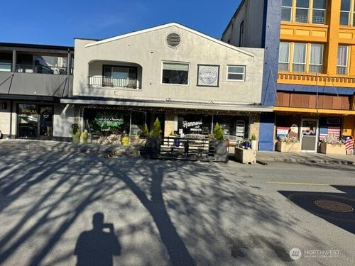 1-121 N Olympic Ave, Arlington, WA, 98223-1355 | Card Image
