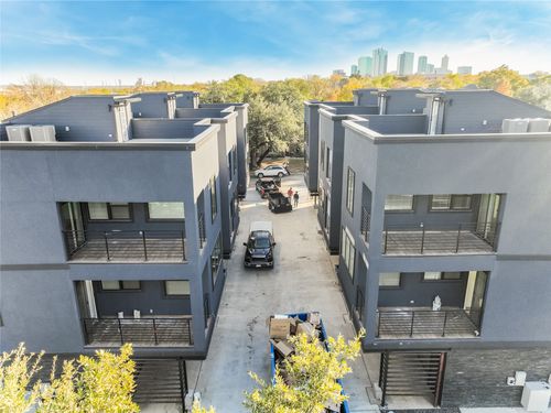 a3-1101 Poindexter St, Fort Worth, TX, 76102-1103 | Card Image