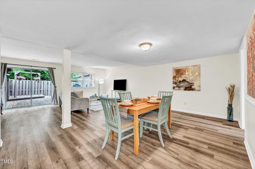 apt-b-1220 Manassas Ct, Raleigh, NC, 27609-4050 | Card Image