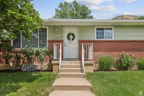 279 Peachtree Dr, Centerville, UT, 84014 | Card Image