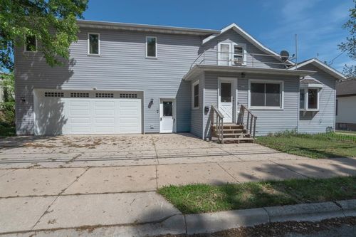 124 S Custer Street, BRILLION, WI, 54110 | Card Image