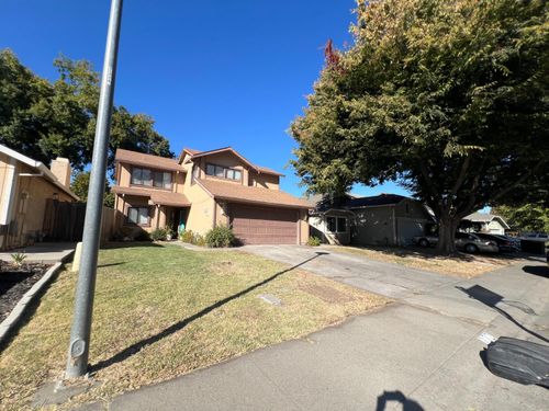 272 River Run Cir, Sacramento, CA, 95833 | Card Image