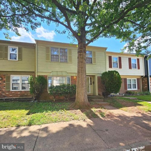 8994 Bonham Cir, MANASSAS, VA, 20110-4293 | Card Image