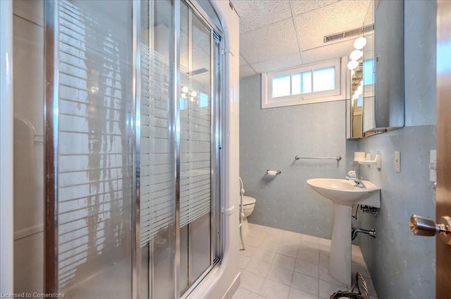 46 Gilmour Cres, House other with 3 bedrooms, 2 bathrooms and 3 parking in Kitchener ON | Image 31