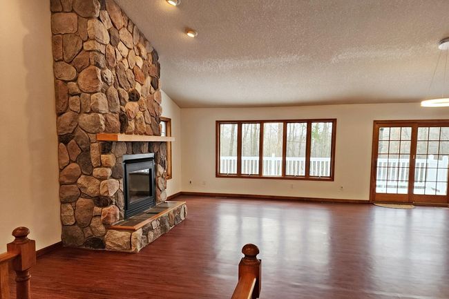 9 Fireplace | Image 9