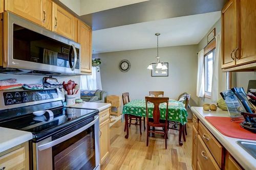 213 S Jefferson St, Verona, WI, 53593-1446 | Card Image