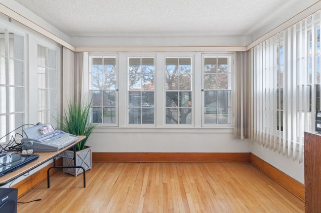 157 W Cambourne St, House other with 3 bedrooms, 2 bathrooms and null parking in Ferndale MI | Image 6