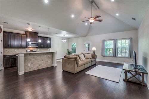 3032 James Ave, Fort Worth, TX, 76110-3417 | Card Image