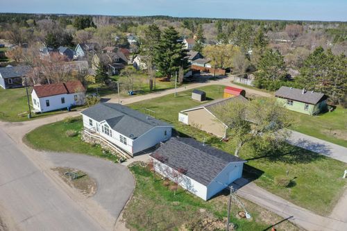 18 Cedar Ave Se, Menahga, MN, 56464-3313 | Card Image