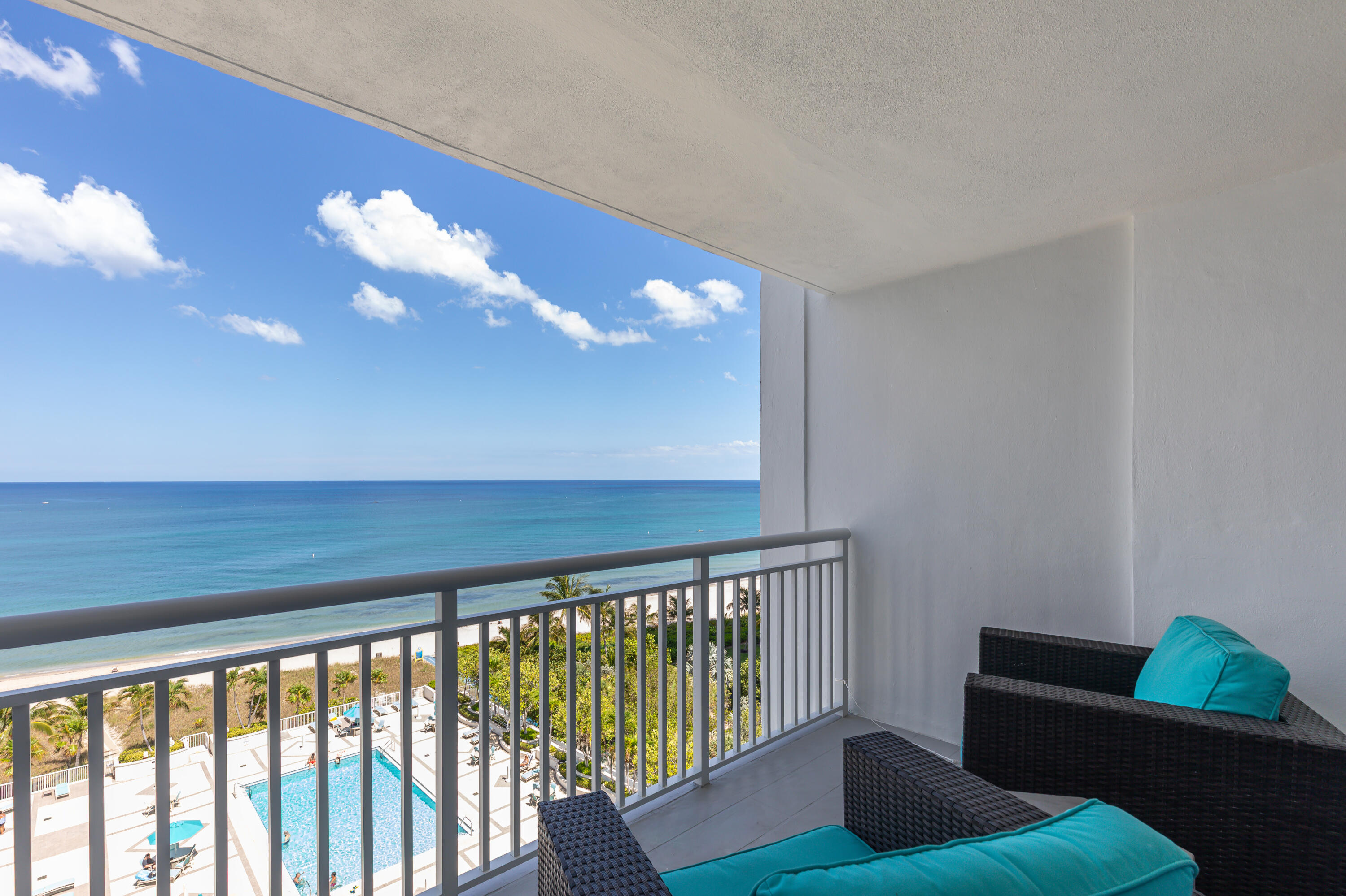 Residential in Lauderdale By The Sea 4