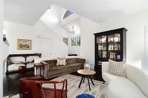 5535 Shadow Canyon Pl, Westlake Village, CA, 91362-5268 | Card Image