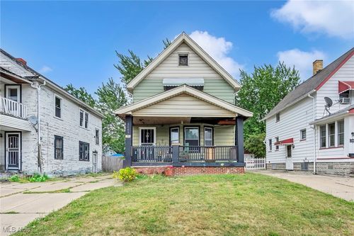 2045 W 104th St, Cleveland, OH, 44102-3530 | Card Image